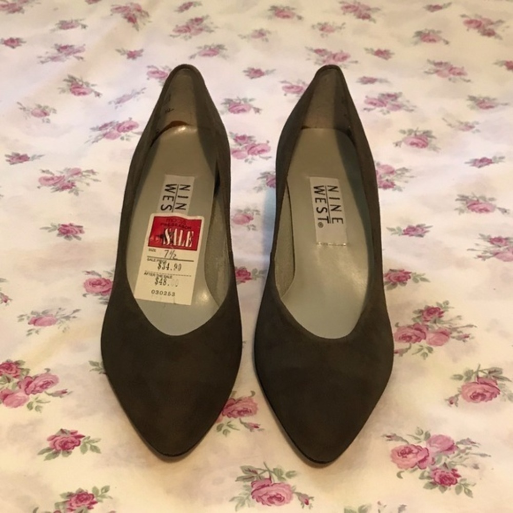 '80s Vintage Nine West Brown Suede Heels 👠SALE👠